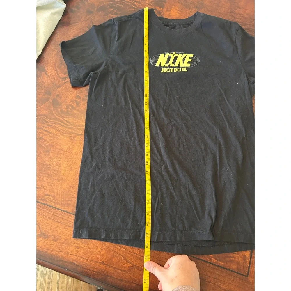 Nike graphic shirt